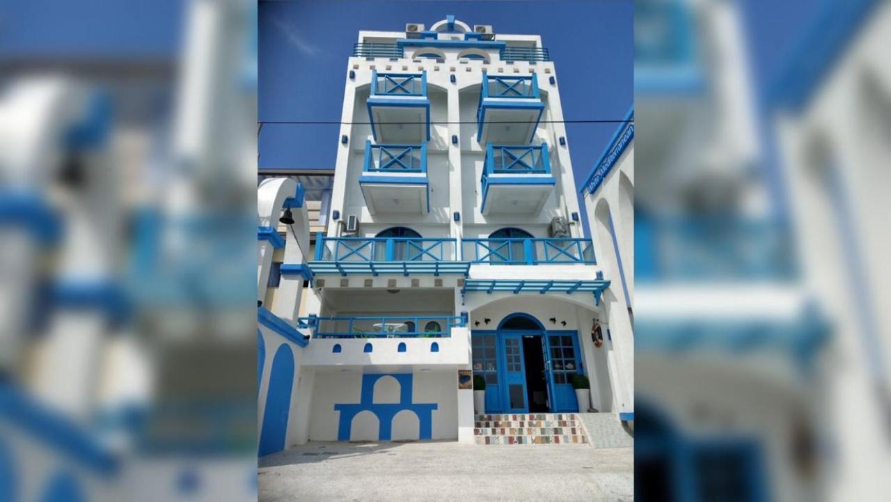 White Mediterranean Dahan Exterior photo